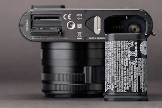 LEICA Q2のバッテリー・記録メディア運用のレビュー