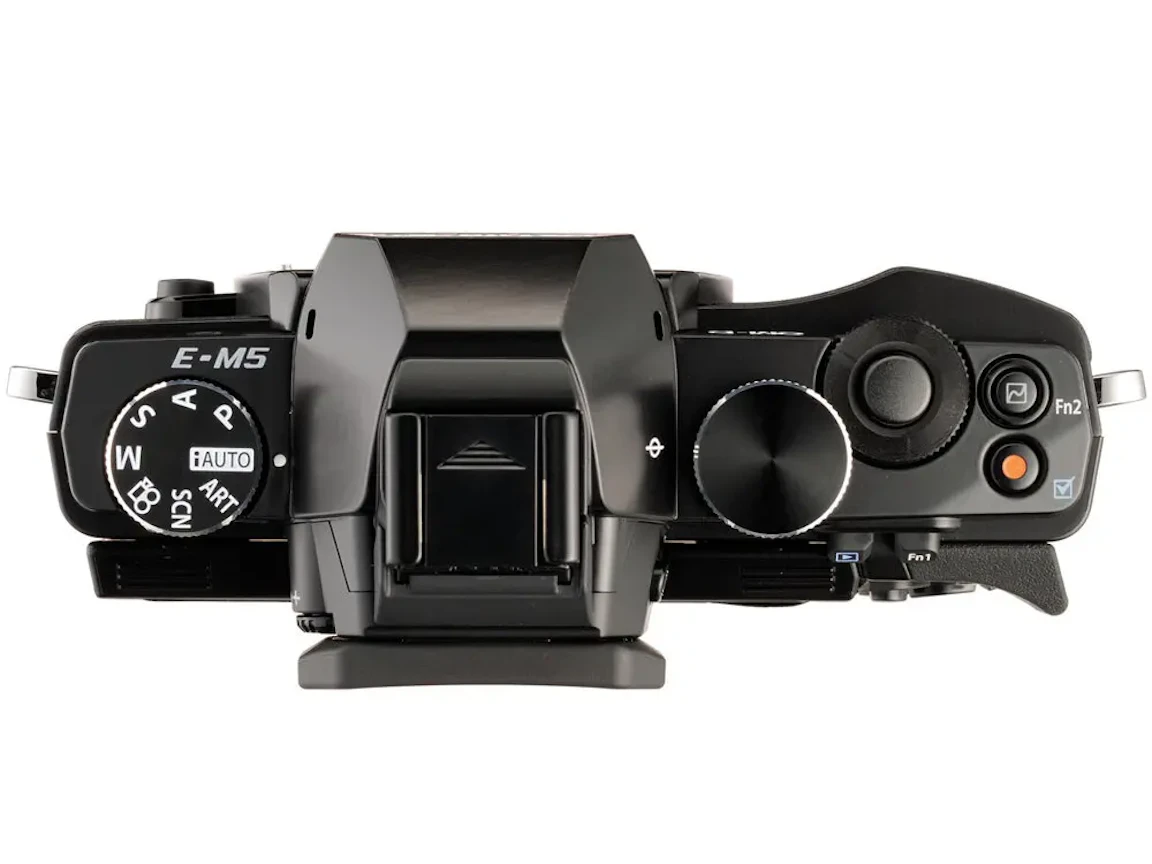 OLYMPUS OM-D E-M5 ボディ "ブラック"の新品/中古の在庫一覧 2枚目