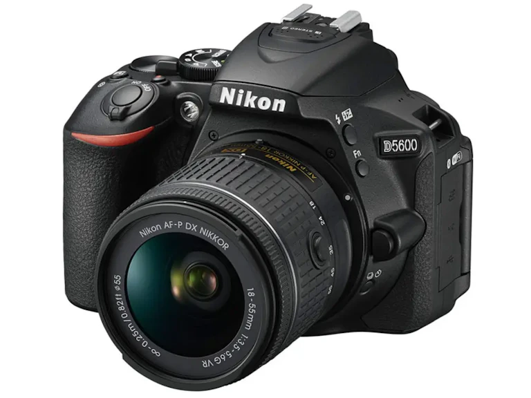 D5600 18-55 VR レンズキットの新品/中古の在庫一覧 2枚目