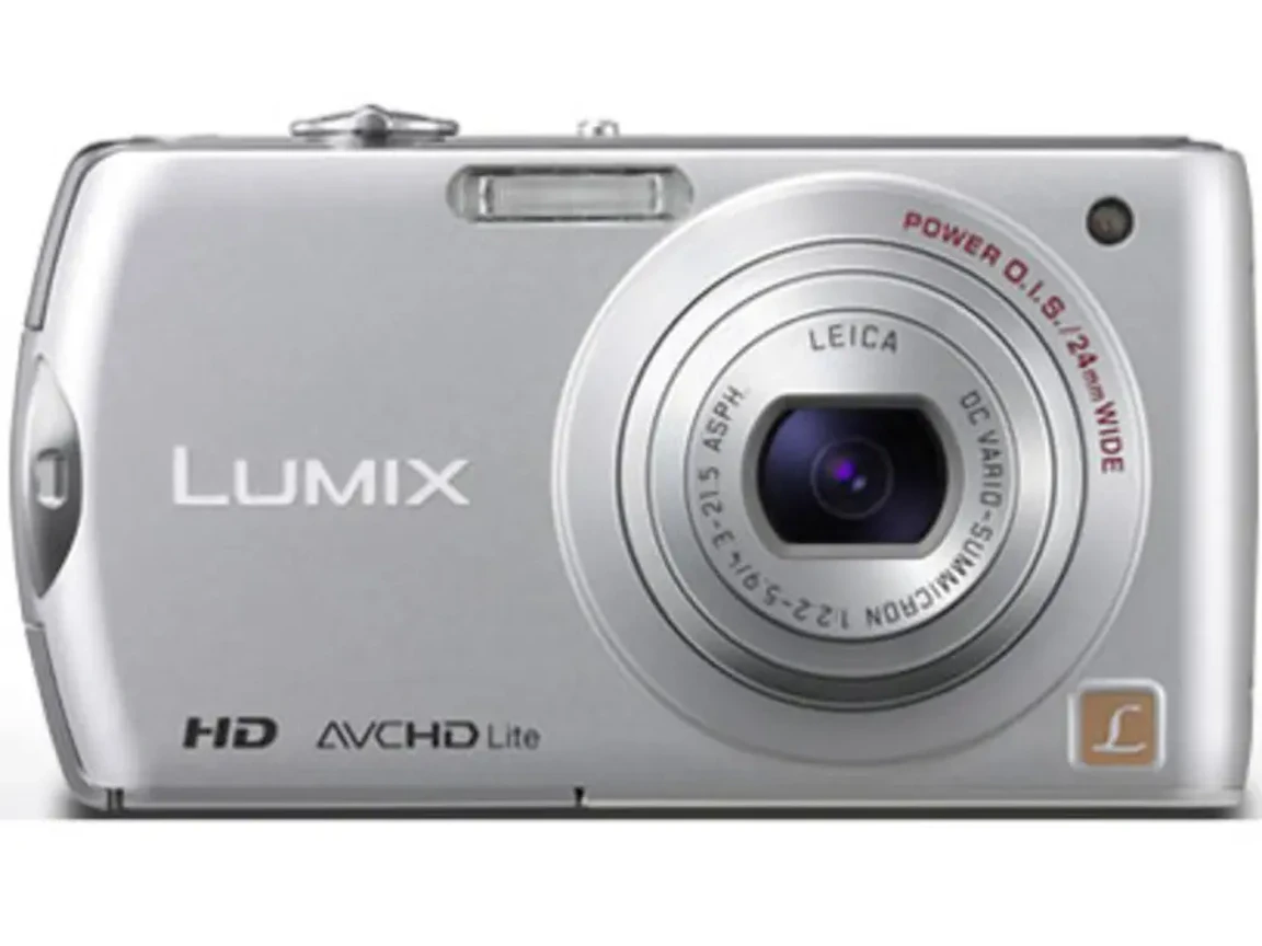 LUMIX DMC-FX70-S "プレシャスシルバー"