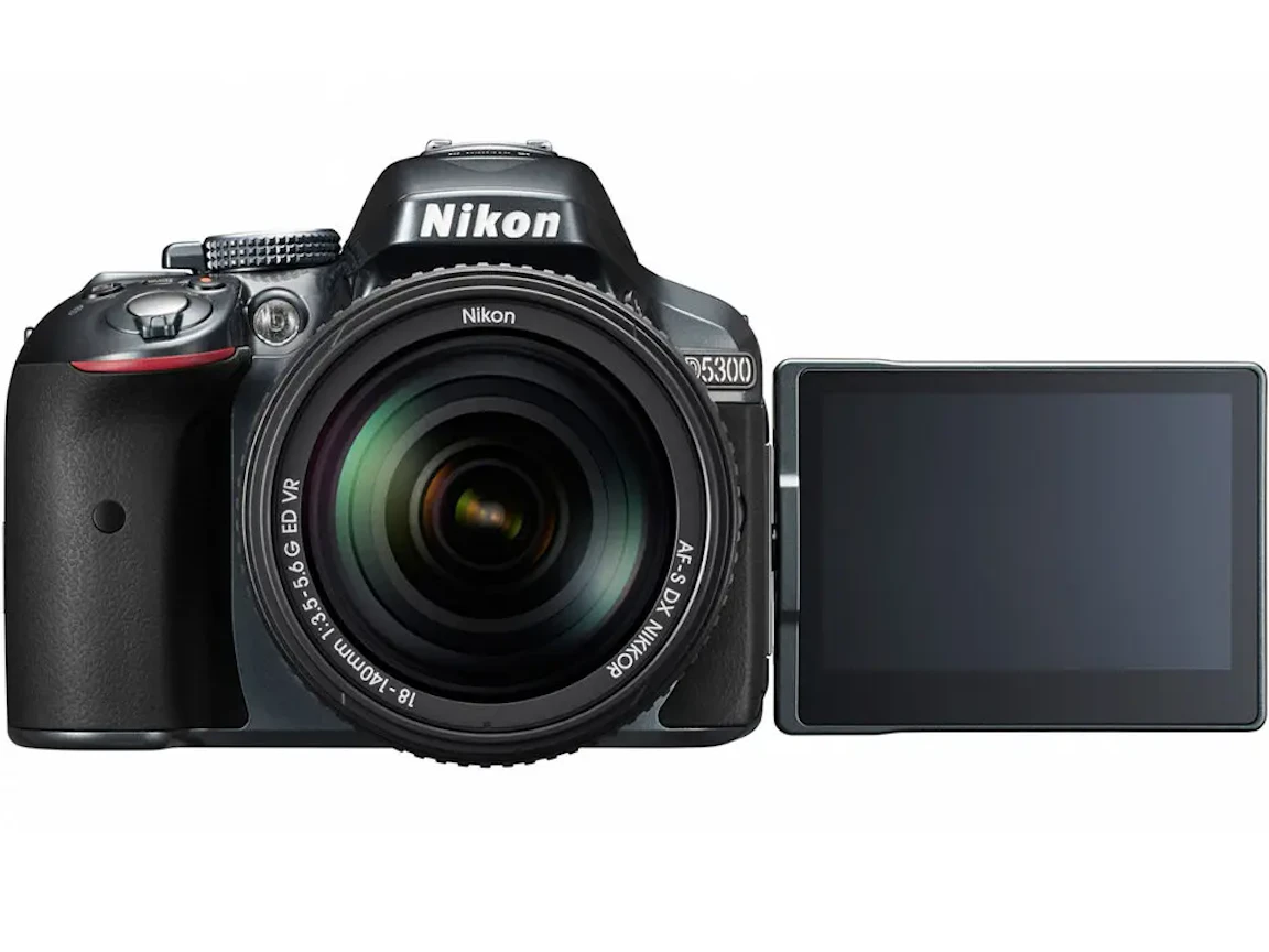 D5300 18-140 VR レンズキット "グレー"の新品/中古の在庫一覧 2枚目