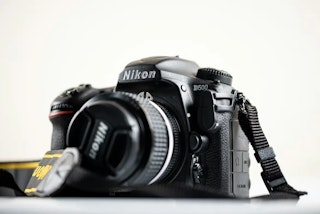 【2026年版】Nikon D500のレビュー比較まとめ 野鳥・スポーツ撮影に最適