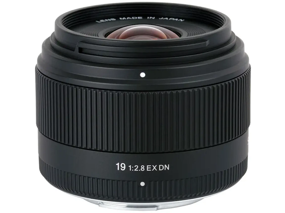 19mm F2.8 EX DN