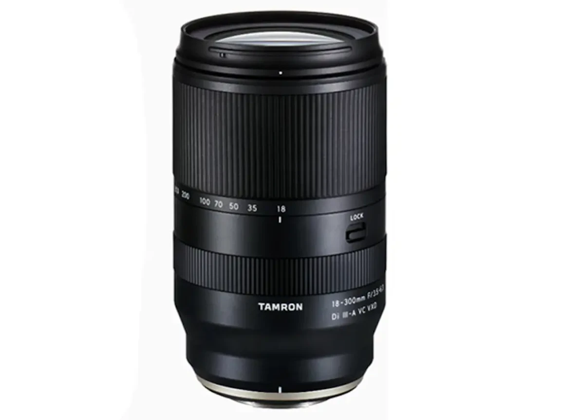 18-300mm F/3.5-6.3 Di III-A VC VXD フジフイルム用の新品/中古の在庫一覧 2枚目