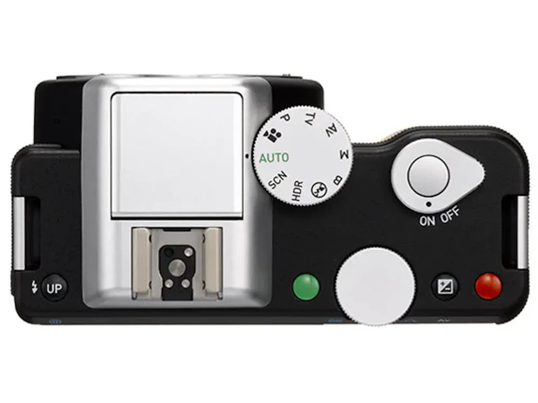 PENTAX K-01 ボディ "ブラック×ブラック"の新品/中古の在庫一覧 3枚目