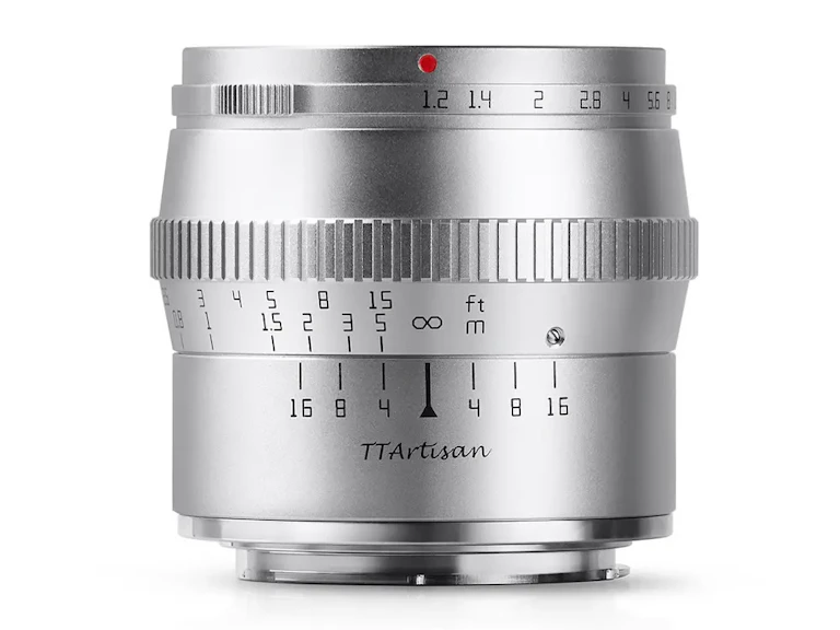 TTArtisan 50mm f/1.2 C ソニーE用 "シルバー"