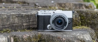 OLYMPUS PEN E-P7 vs OM SYSTEM OM-3の比較早見表