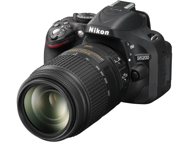 D5200 ダブルズームキット "ブラック"の新品/中古の在庫一覧 2枚目