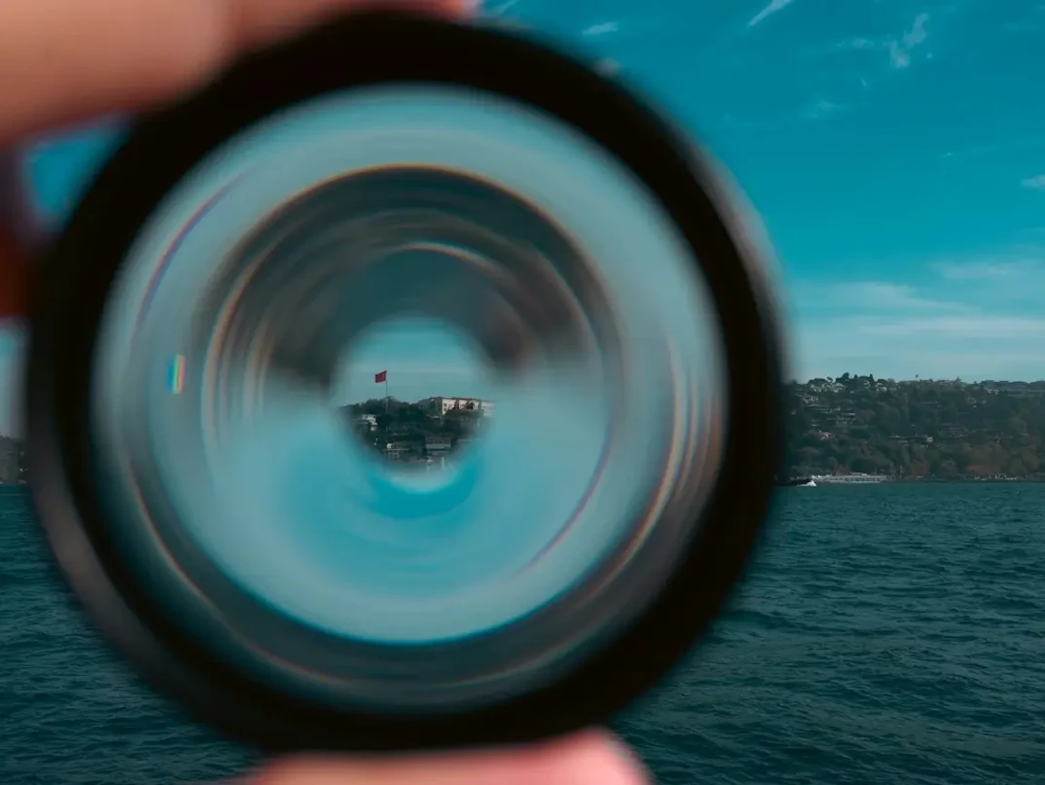 カメラの画角とは?意味・焦点距離との関係・YouTube撮影設定まで解説