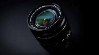 XF18-55mmF2.8-4 R LM OIS:まず1本で困らない定番キットズーム