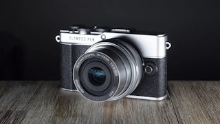 M.ZUIKO DIGITAL ED 14-42mm F3.5-5.6 EZの収差・逆光耐性のレビュー