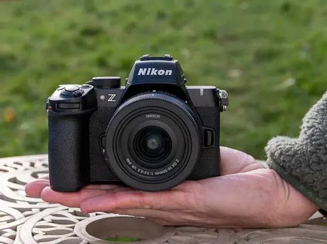 【2025年版】Nikon Z50IIのレビューまとめ 強み・弱点を競合機と比較
