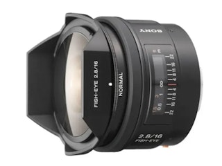 16mm F2.8 Fisheye：魚眼表現を足せる個性派広角
