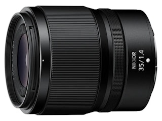 NIKKOR Z 35mm f/1.4:スナップと環境ポートレートを“明るさ”で成立させる