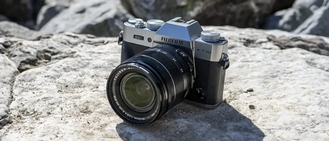 【2026年版】FUJIFILM X-T30 IIのレビュー比較まとめ|旅行・スナップ向けの魅力と弱点