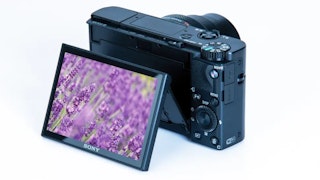 サイバーショット RX100 VI(DSC-RX100M6)のEVF・モニター、携帯性とバッテリーのレビュー
