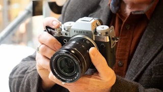 FUJIFILM X-Pro3とX-T4の操作性・持ち歩きやすさ