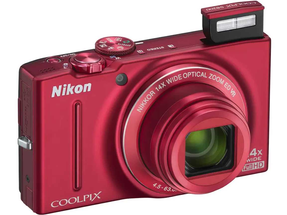 COOLPIX S8200 "ブリリアントレッド"の新品/中古の在庫一覧 3枚目
