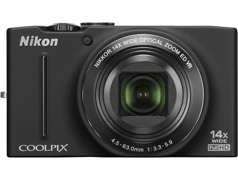 COOLPIX S8200