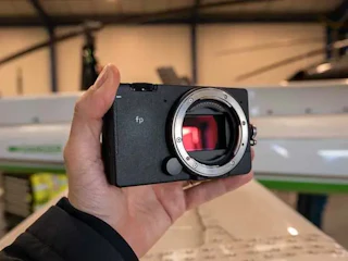 【2026年版】SIGMA fpのレビューまとめ 小型フルサイズの真価と弱点