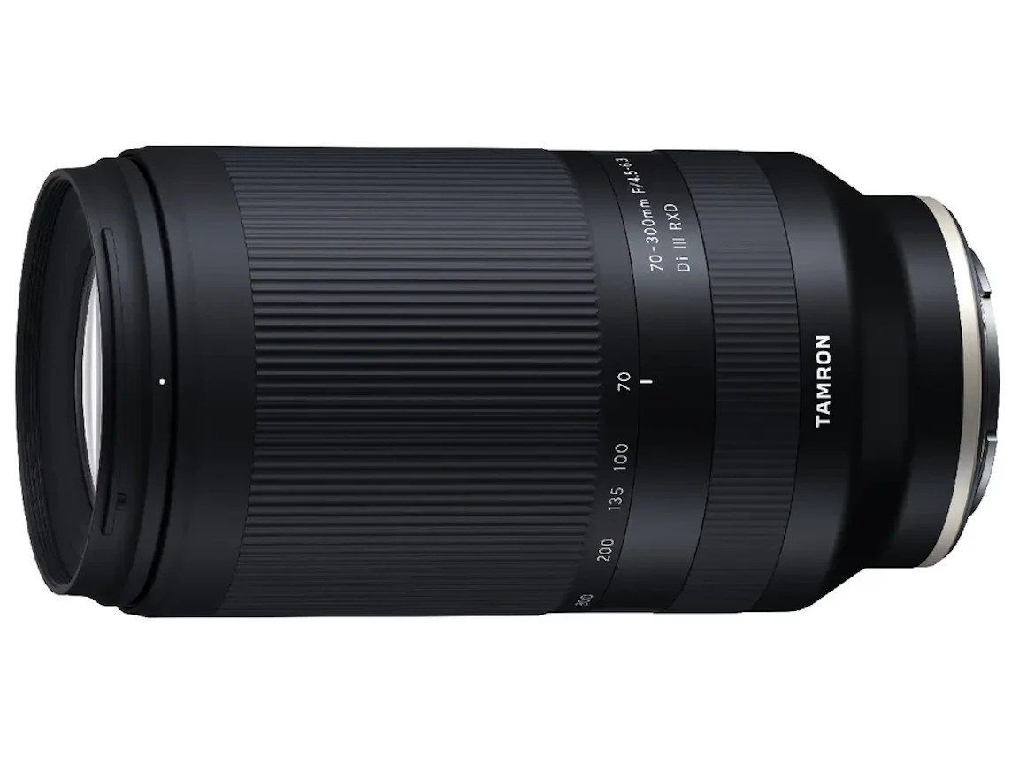 TAMRON 70-300mm F/4.5-6.3 Di III RXD