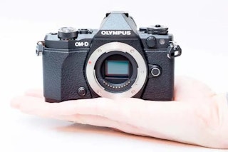 旅行・屋外での扱いやすさと中古購入時の確認点
