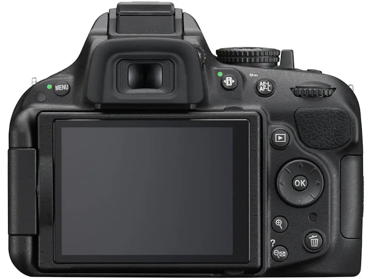 D5200 ダブルズームキット "ブラック"の新品/中古の在庫一覧 5枚目