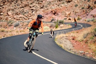 AFの比較：違いが出るのは測距点より、追従と認識の世代差