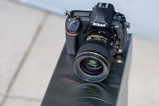 D750とD850の価格・入手性・サポートを比較
