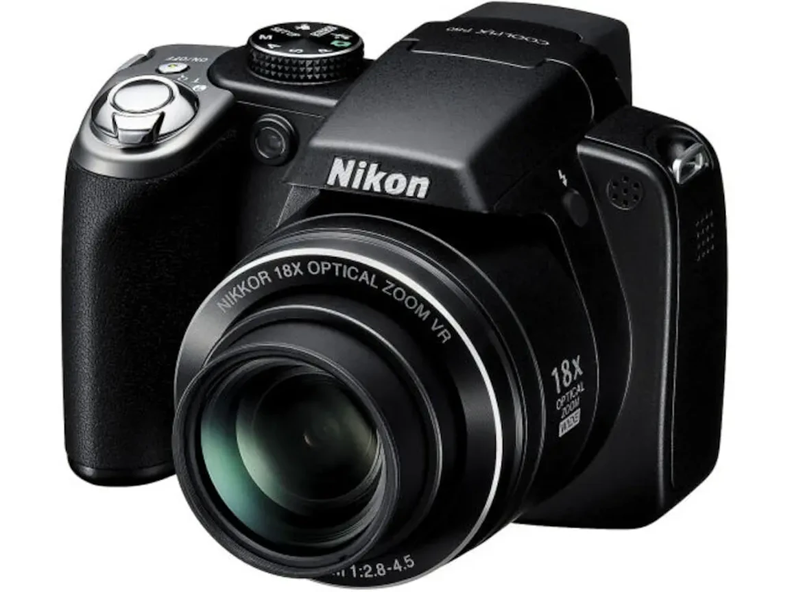 COOLPIX P80