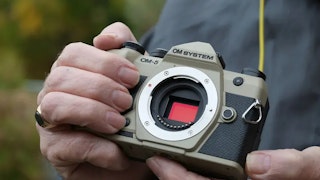 OM SYSTEM OM-5 Mark II|軽量で旅行や夜景撮影におすすめ