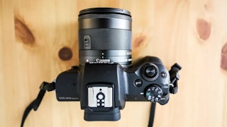 EOS Kiss Mのデザインと操作性のレビュー