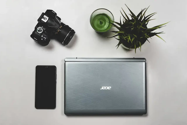 一眼レフからスマホへ写真を転送する方法｜アプリ・USB・SDカードの使い分け