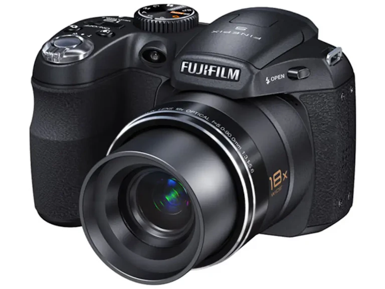 FinePix S2500HD