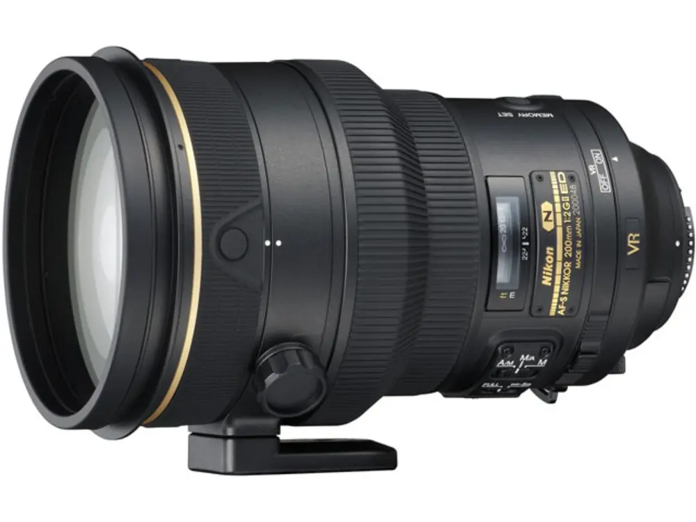 レンズ(単焦点) Nikon Nikkor Lens Japan 100mm f/2.8 ニコン、中望遠単焦点レンズ「NIKKOR Z 135mm f/1.8 S Plena」を