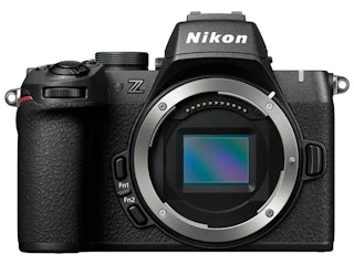 D5600 vs Nikon Z50II:一眼レフの電池持ちか新しいAFか