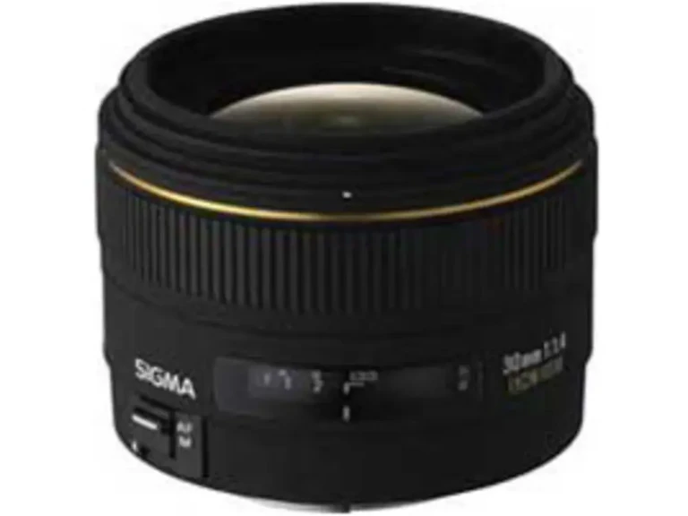 30mm F1.4 EX DC