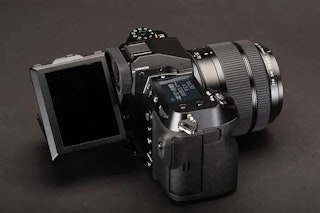 GFX50S II GF35-70mm F4.5-5.6 WR レンズキットの手ブレ補正とピクセルシフトのレビュー