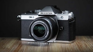 携帯性・ホールド感の比較|小ささはE-P7、EVFを含む操作性はOM-3