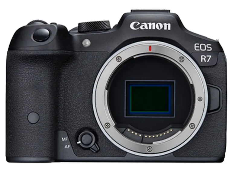 ほぼ新品です。キャノンEOS R7 ボディー Amazon | キヤノン EOS R7 ボディ | デジタル一眼レフ 通販