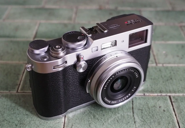 【2026年版】Fujifilm X100Fのレビュー比較まとめ スナップ派の相棒に最適