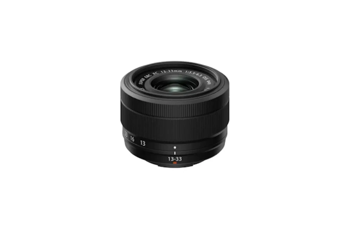 富士フィルム XC13-33mm OISがファームウェアVer1.01へ更新 稀なブレを改善