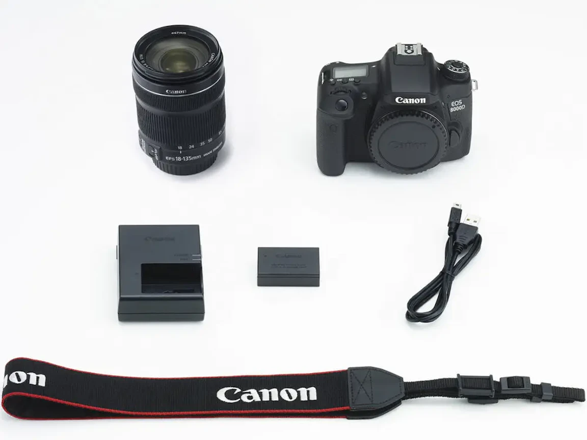 EOS 8000D EF-S18-135 IS STM レンズキットの新品/中古の在庫一覧 9枚目