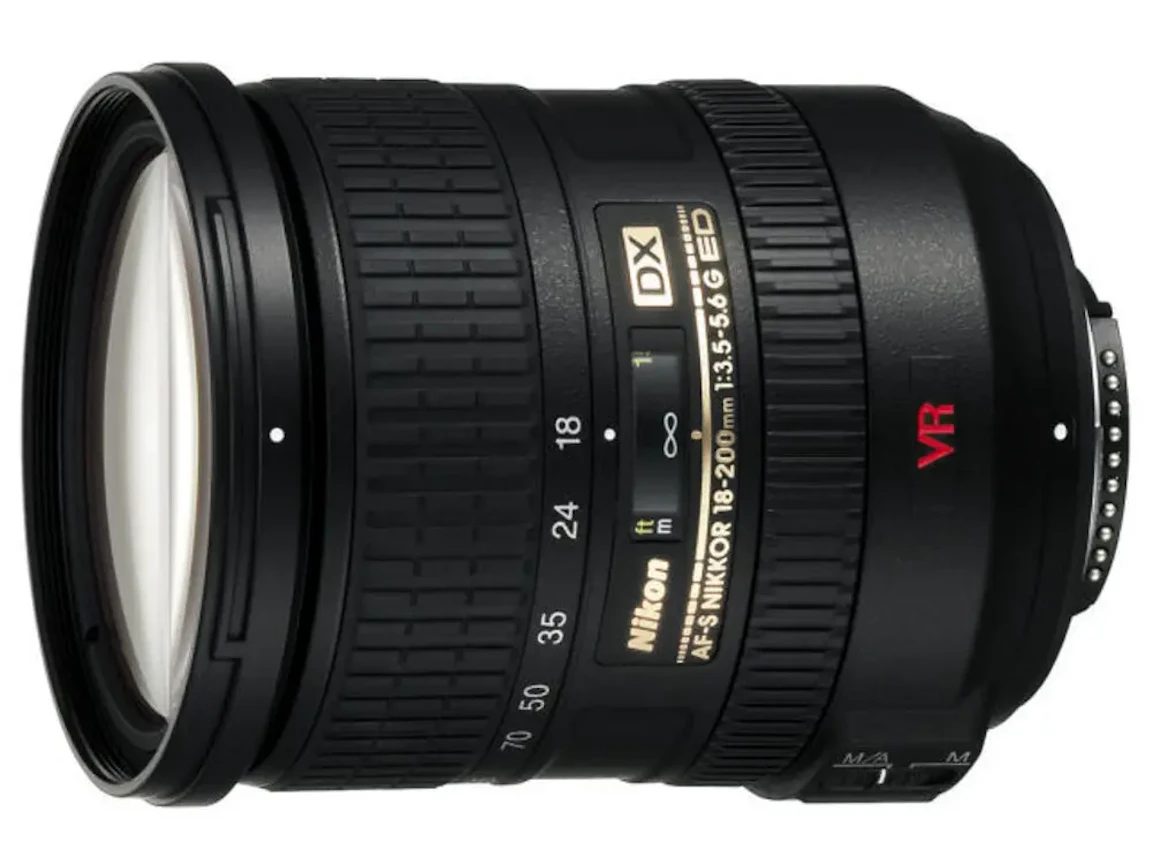AF-S DX VR Zoom-Nikkor 18-200mm f/3.5-5.6G IF-ED