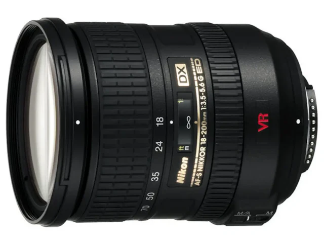 AF-S DX VR Zoom-Nikkor 18-200mm f/3.5-5.6G IF-ED
