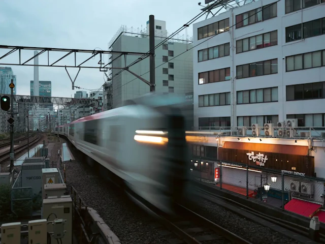 カメラのパースペクティブとは？意味とレンズの選び方を徹底解説