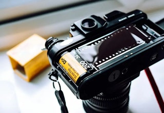 35mmフィルムカメラとは：標準規格とコンパクト機の選び方