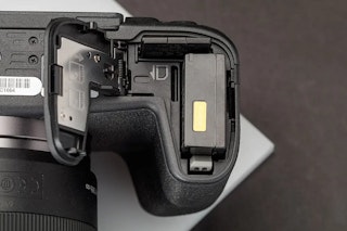 Canon EOS RPの手ブレ補正・バッテリー・記録メディアのレビュー