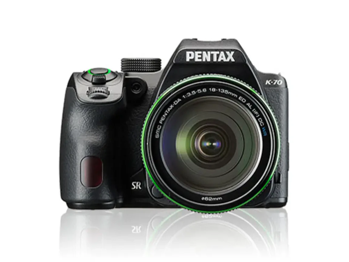 PENTAX K-70 18-135WRキット "ブラック"