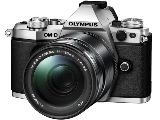 OLYMPUS OM-D E-M5 Mark II 14-150mm II レンズキット "シルバー"